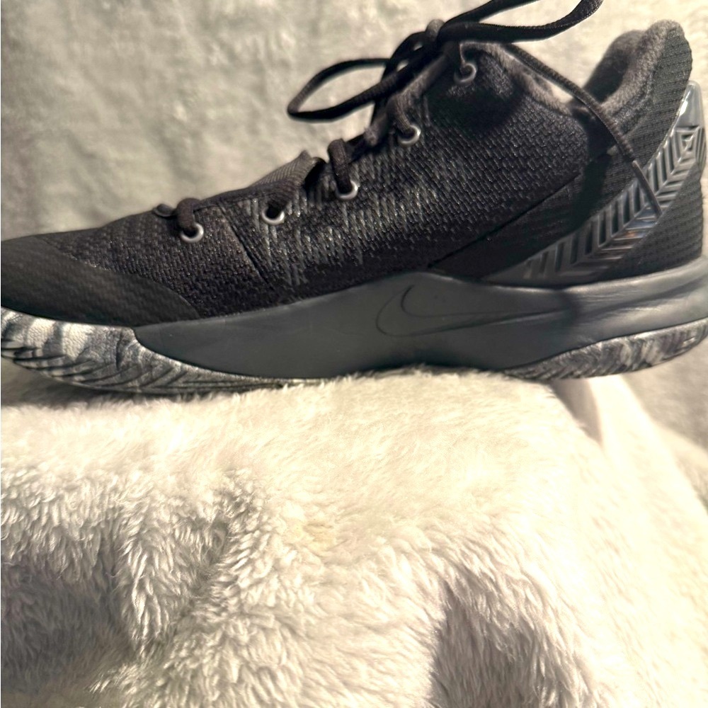 Nike Men Black Chrome Flytrap Zoom - Picture 5 of 11
